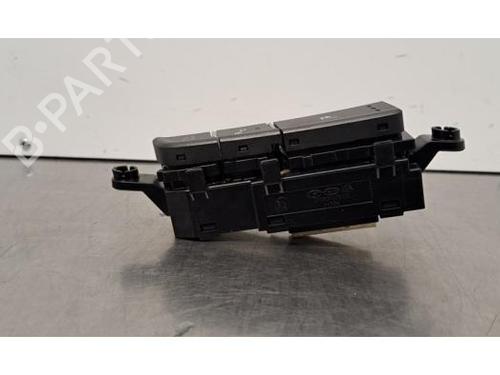 Switch KIA CEE'D Hatchback (ED) 1.6 CVVT | BP30915716I30