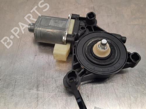 Used Electronic module VW TOURAN (5T1) 2.0 TDI (150 hp) 23627529
