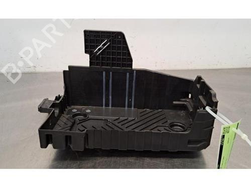Used Support PEUGEOT 2008 II (UD_, US_, UY_, UJ_, UR_, UC_) 1.2 PureTech 130 (USHNS, URHNS) (130 hp) 26944822