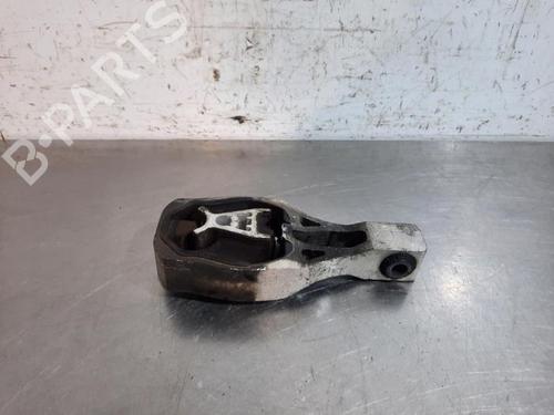 Used Gearbox mount PEUGEOT 3008 II SUV (MC_, MR_, MJ_, M4_) 1.5 BlueHDi 130 (131 hp) 23639091
