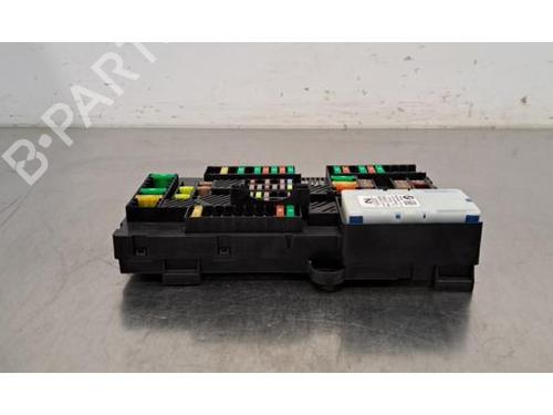 Used Fuse box BMW i3 (I01) s Electric (184 hp) 29379227