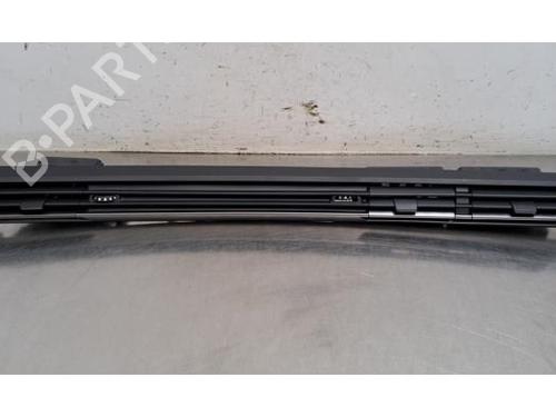 Difusor / Saída de ar Difusor / Saída de ar PEUGEOT 308 III (FB_, FH_, FP_, F3_, FM_) Hybrid 180 (F3DGXT, F3DGMH) (181 hp) 36099926 36099926