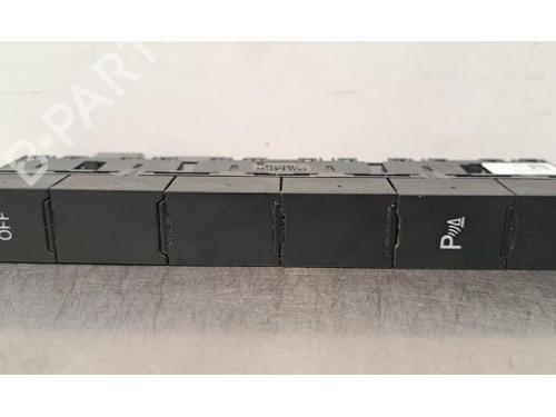 Used Switch VW POLO VI (AW1, BZ1, AE1) 1.6 TDI (95 hp) 29058001
