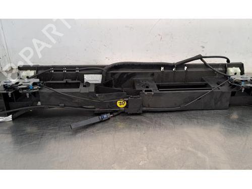 Used Hood lock PEUGEOT 308 III (FB_, FH_, FP_, F3_, FM_) e-308 (FMZKWZ) (156 hp) 26441870