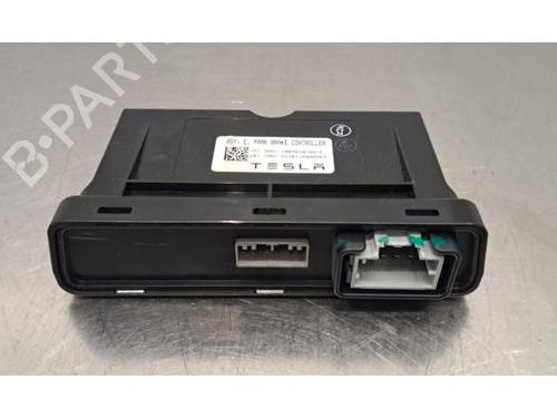 Used Electronic module Electronic module TESLA MODEL S (5YJS) 100D AWD (422 hp) 40289369 40289369