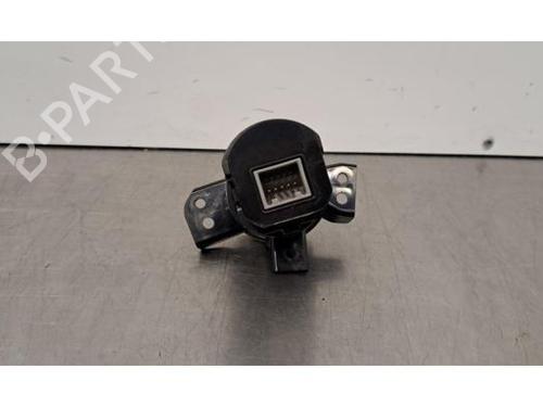 Switch KIA CEE'D Hatchback (ED) 1.6 CVVT | BP30915713I30