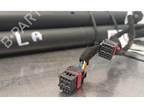 Tailgate lift support PORSCHE MACAN (95B) 3.0 S Diesel | BP40025704C138 - Image 2