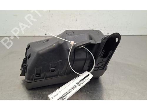 fuse-box-audi-q4-e-tron-suv-f4b-2020-37148398 main image