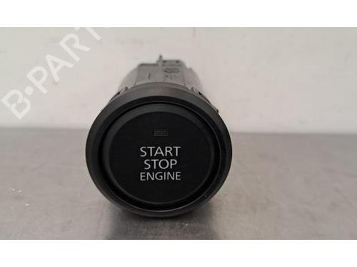 Used Switch MAZDA CX-30 (DM) SKYACTIV-G M Hybrid (122 hp) 30331530