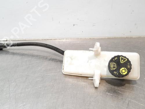 Used Brake fluid reservoir CITROËN C4 SPACETOURER (3D_) 1.5 BlueHDi 130 (131 hp) 15034031
