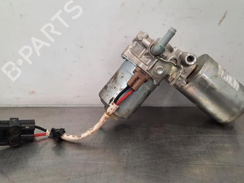 Used Servo brake TOYOTA COROLLA Estate (_E21_) 1.8 Hybrid (ZWE211) (122 hp) 17114564