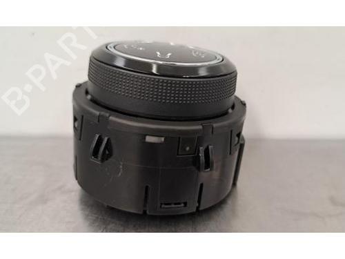 Switch PEUGEOT 3008 II SUV (MC_, MR_, MJ_, M4_) 1.5 BlueHDi 130 | BP30187338I30