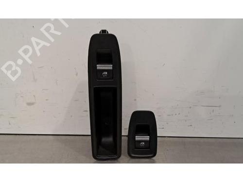 Used Switch RENAULT CLIO V (B7_) 1.0 TCe 100 (B7MT) (101 hp) 32664846