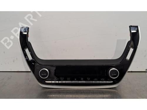 Commande Chauffage TOYOTA COROLLA Hatchback (_E21_, _EA1_, _EH1_) 1.8 Hybrid (ZWE211, ZWE219) (122 hp) 31692100