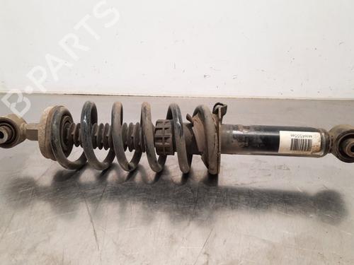 Used Right rear shock absorber PEUGEOT 308 SW III (FC_, FJ_, FR_, F4_, FN_) BlueHDi 130 (FCYHZL, FCYHZT) (131 hp) 15793538