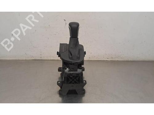 Used Gear lever Gear lever TOYOTA YARIS (_P21_, _PA1_, _PH1_) 1.5 Hybrid (MXPH10, MXPH11) (116 hp) 34408542 34408542