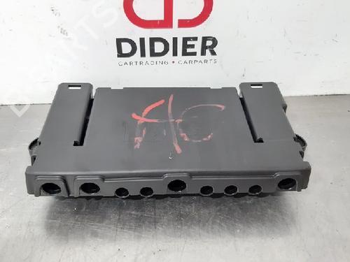 Used Fuse box LAND ROVER RANGE ROVER SPORT II (L494) 3.0 SDV6 4x4 (292 hp) 10880601