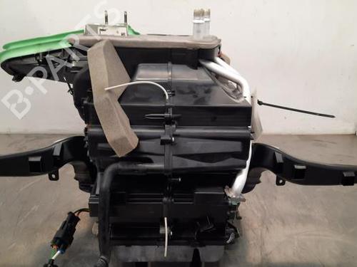 Used Heater matrix box PEUGEOT 308 III (FB_, FH_, FP_, F3_, FM_) PureTech 130 (FPHNSL, FPHNST) (131 hp) 23596494