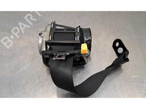 rear-left-seatbelt-mercedes-benz-cla-c118-2019-40285325 main image