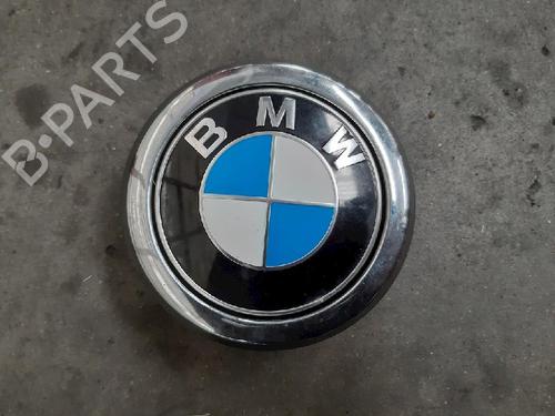 Used Tailgate handle BMW 1 (F20) 116 d (116 hp) 10870686