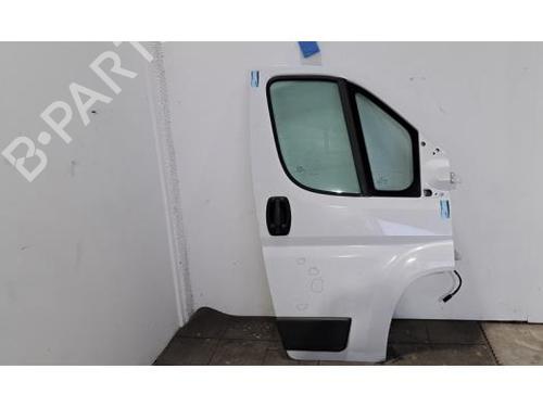 Used Right front door FIAT DUCATO Platform/Chassis (250_) 140 Multijet 2,2 D (140 hp) 32128689