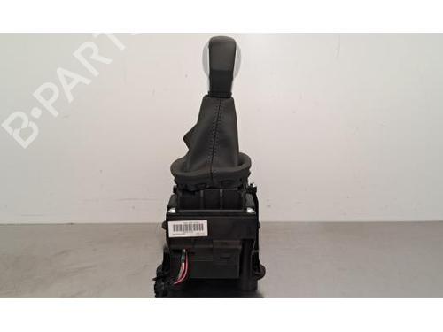 Gear lever PEUGEOT 2008 II (UD_, US_, UY_, UJ_, UR_, UC_) 1.2 PureTech 130 (USHNS, URHNS) | BP27267490M90 