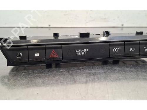 Used Warning switch Warning switch DACIA JOGGER (RK_) 1.0 TCe 110 (RKMD) (110 hp) 35778128 35778128