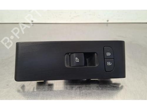 switch-volvo-xc40-536-2017-33612489 main image