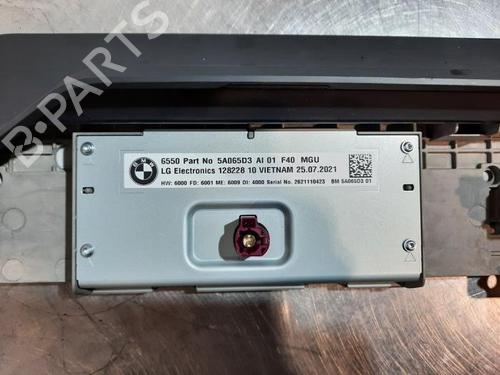 Display monitor BMW 1 (F40) 118 i | BP32158845C48