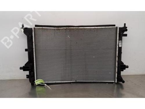 Used Water radiator HYUNDAI KONA (OS, OSE, OSI) EV (136 hp) 29493803