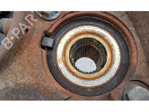 Left front steering knuckle RENAULT KADJAR (HA_, HL_) 1.2 TCe 130 (HLMR) | BP26968058M25