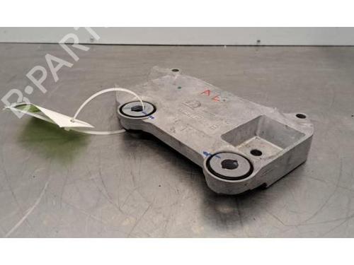 Motorsteun PEUGEOT 308 III (FB_, FH_, FP_, F3_, FM_) e-308 (FMZKWZ) (156 hp) 30501210