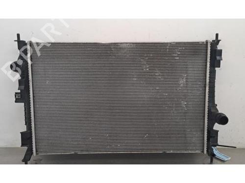 Used Water radiator Water radiator TOYOTA PROACE CITY Box Body/MPV (BPZ_) 1.5 D-4D 100 (BPZM) (102 hp) 33247913 33247913