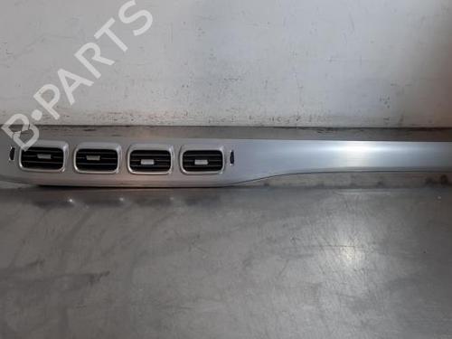 Used Air vent Air vent MERCEDES-BENZ GLE (V167) GLE 350 de 4-matic (167.106) (333 hp) 39892670 39892670