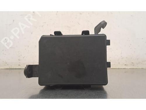 fuse-box-renault-megane-e-tech-suv-2021-34408226 main image