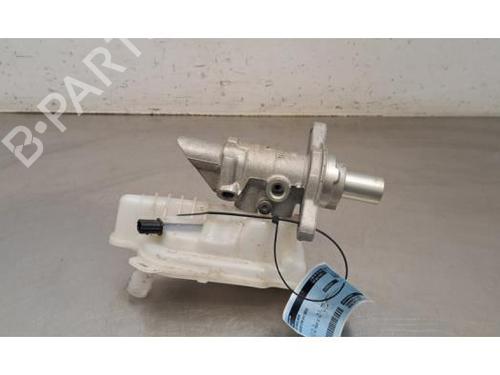 Used Brake master cylinder Brake master cylinder MERCEDES-BENZ CITAN Box Body/MPV (W420) 1.5 110 CDI (420.623, 420.625) (95 hp) 33917764 33917764