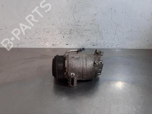 Used AC compressor RENAULT KOLEOS I (HY_) 2.0 dCi (HY0K) (150 hp) 29515516