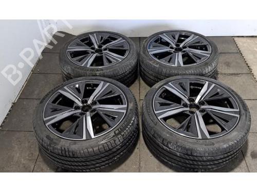 Felg PEUGEOT 308 III (FB_, FH_, FP_, F3_, FM_) Hybrid 225 (F3DGYT, F3DGNH) (224 hp) 31698796