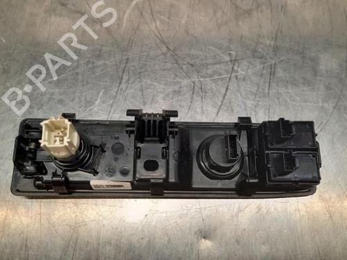 Switch BMW iX (I20) xDrive M60 | BP20082685I30 