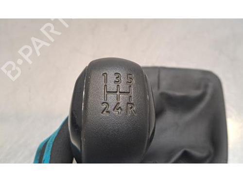 Used Gear lever Gear lever CITROËN C3 III (SX) 1.2 PureTech 82 (83 hp) 35970047 35970047