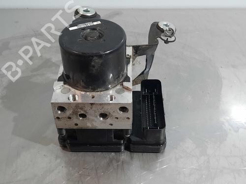 Used ABS pump VOLVO V70 III (135) D4 (181 hp) 15032593