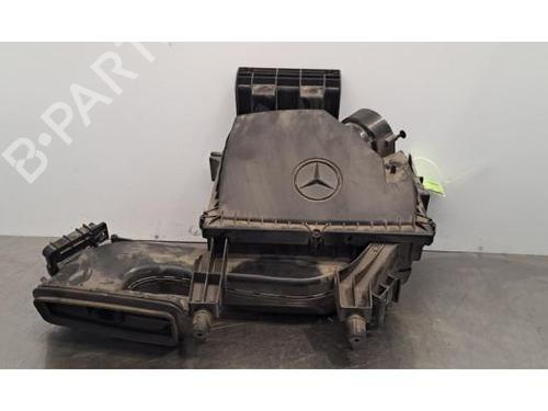 Used Air filter box MERCEDES-BENZ SPRINTER 3,5-t Van (B907, B910) 315 CDI RWD (907.631, 907.633, 907.635, 907.637) (150 hp) 30660085