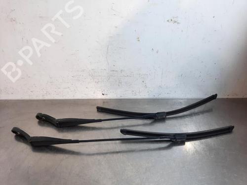 Used Front windshield wiper arm PEUGEOT 308 SW II (LC_, LJ_, LR_, LX_, L4_) 1.6 BlueHDi 100 (99 hp) 23590975