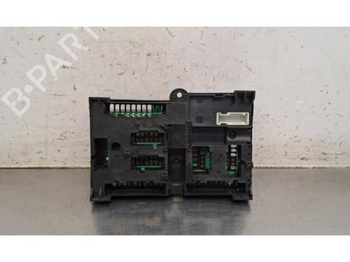 Fuse box BMW 5 (G30, F90) 520 d Mild-Hybrid xDrive | BP36508728E1 - Image 2