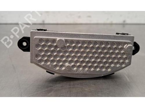 Used Heater resistor PEUGEOT 308 III (FB_, FH_, FP_, F3_, FM_) e-308 (FMZKWZ) (156 hp) 30739580