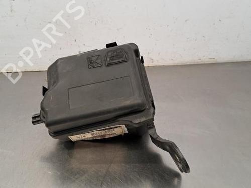 Used Fuse box PEUGEOT 208 I (CA_, CC_) 1.2 VTI 82 (82 hp) 23600163