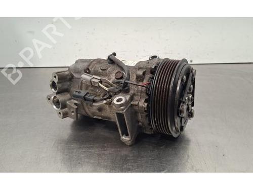 Used AC compressor AC compressor RENAULT CAPTUR II (HF_) Blue dCi 115 (HFAD) (116 hp) 33413735 33413735