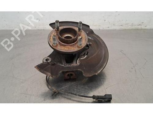 Used Left front steering knuckle FORD FIESTA VII (HJ, HF) 1.5 TDCi (85 hp) 25610562