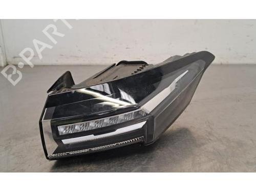 Used Right taillight PEUGEOT 308 III (FB_, FH_, FP_, F3_, FM_) e-308 (FMZKWZ) (156 hp) 28033170
