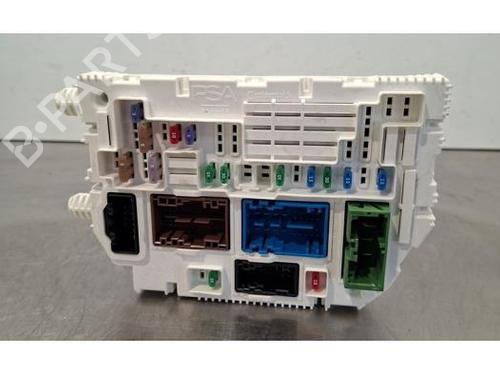 Used Fuse box Fuse box OPEL ASTRA L Sports Tourer (OV5) 1.5 CDTi (FCYHZT, FCYHZJ) (131 hp) 32739709 32739709